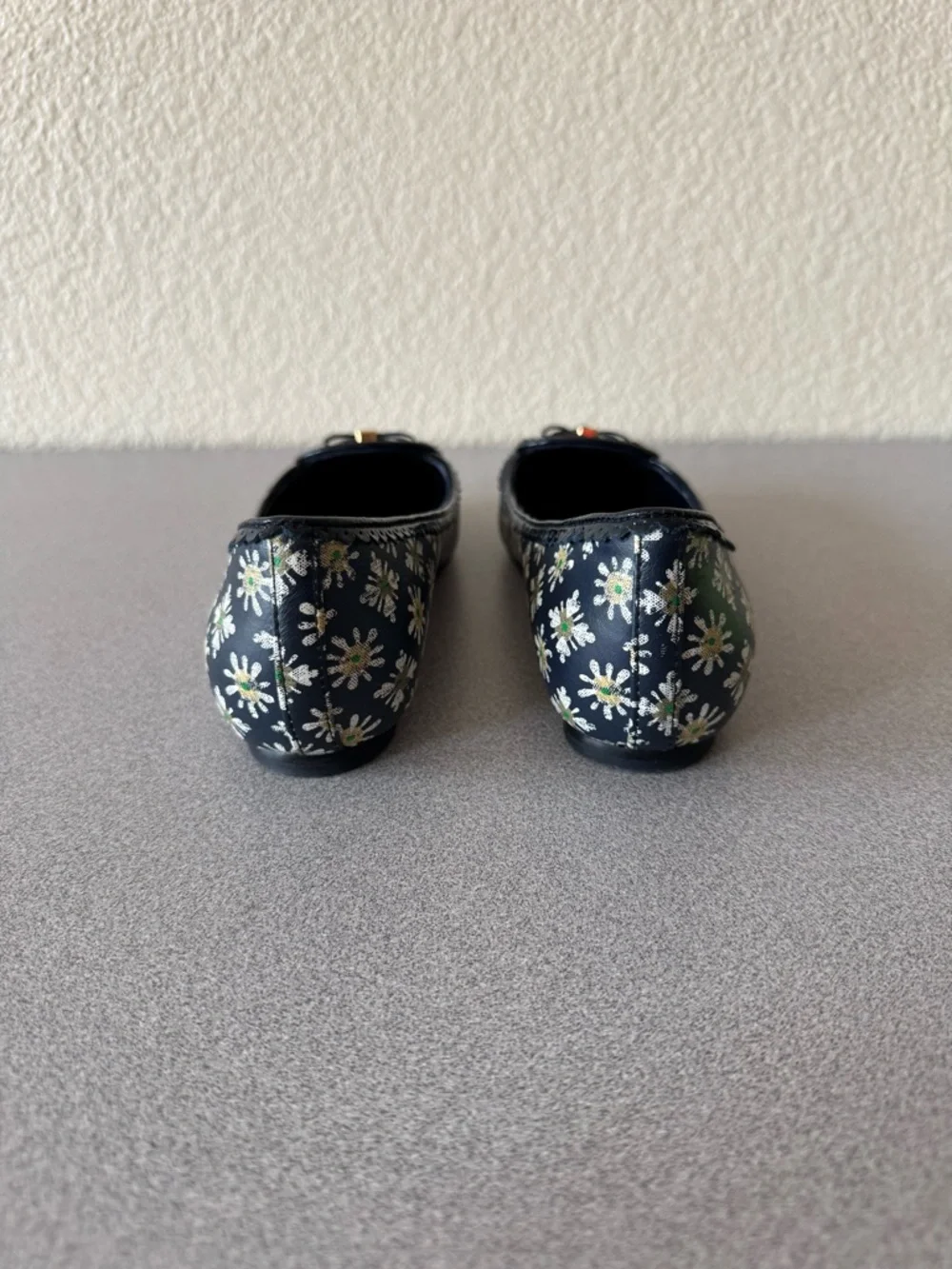 Tory Burch Navy Floral Print Flats - Size 7.5M